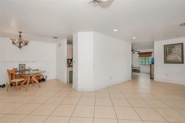 a view of a livingroom with furniture