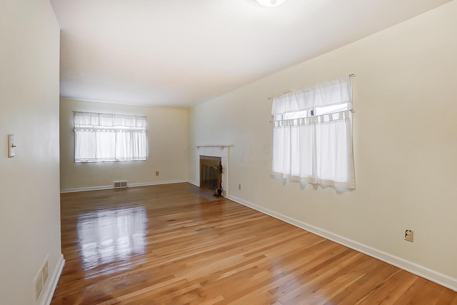 2017 Jervis Road Columbus, OH 43221 - Photo 9 of 40 50044179-010_web