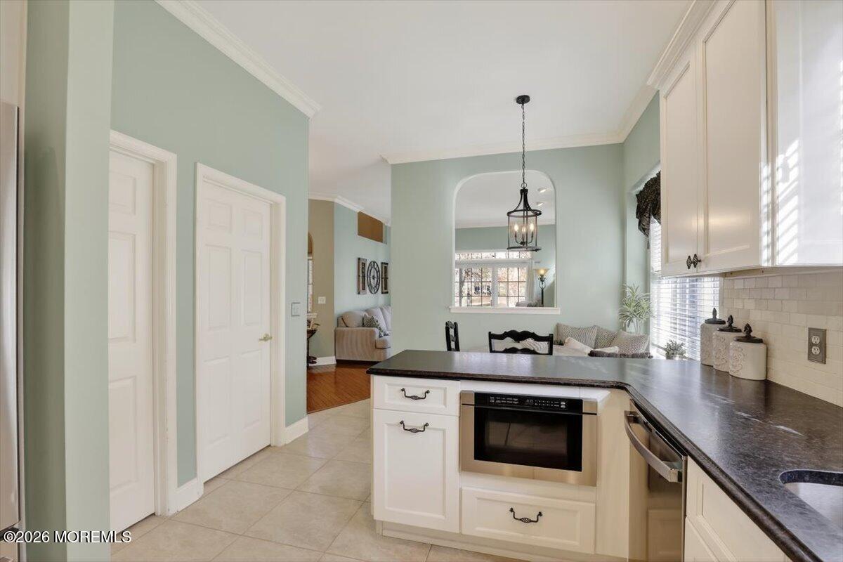 25 Pine Valley Road Jackson, NJ 08527 - Photo 21 of 64 24-Kitchen