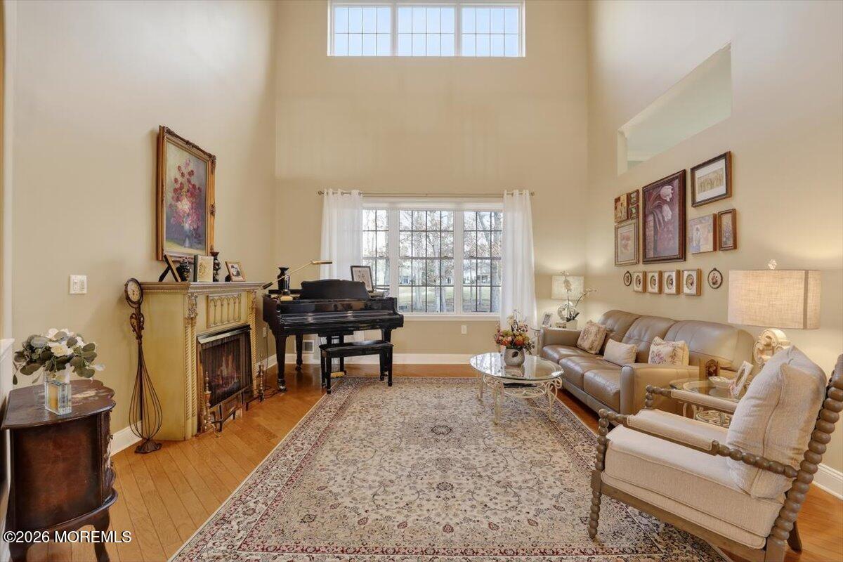 25 Pine Valley Road Jackson, NJ 08527 - Photo 10 of 64 13-Living Room