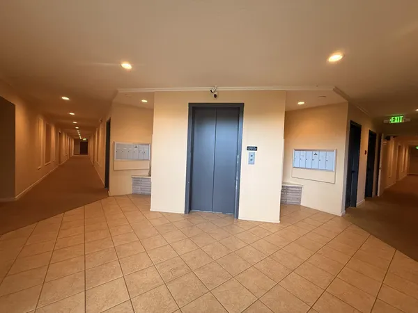 $2,975 | 200 Elm Street, Unit 204, San Mateo, CA 94401