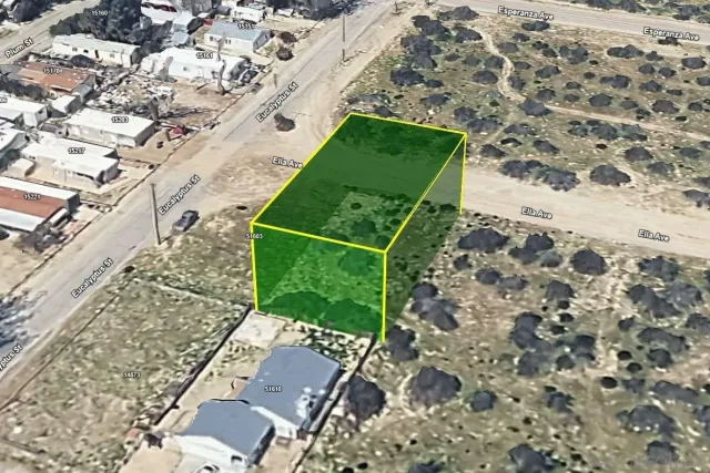 a view of an outdoor space