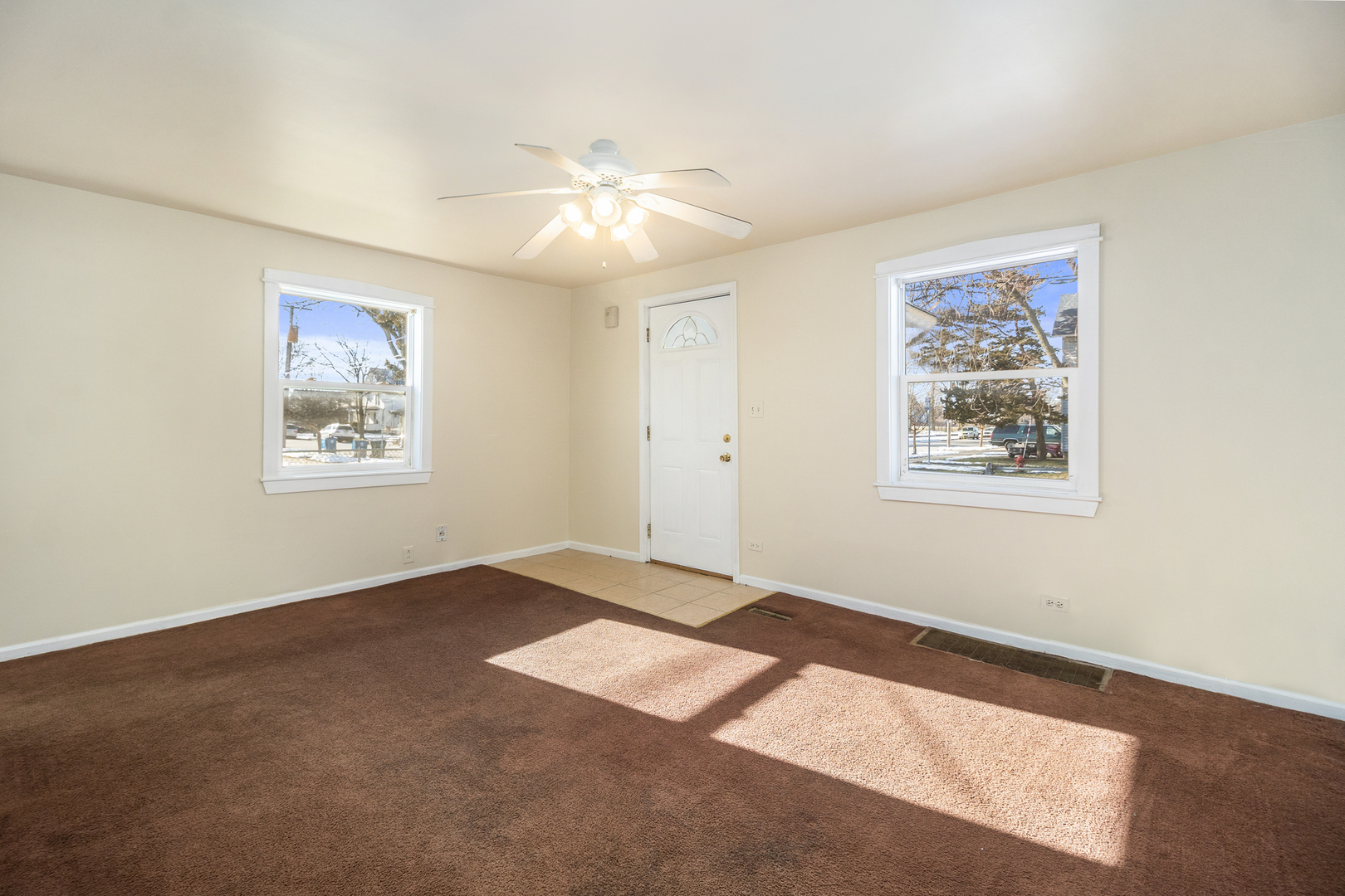 103 North Root Street Aurora, IL 60505 - Photo 5 of 24