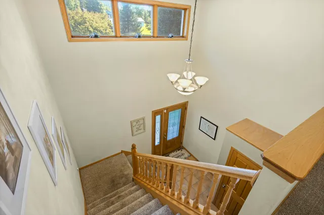 $609,000 | 7801 North Robert Drive, Evansville, WI 53536