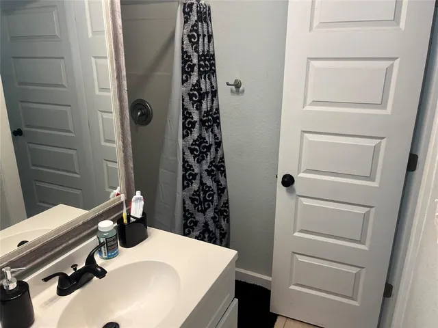 $1,000 | 127 Private Road 1096, Stephenville, TX 76401