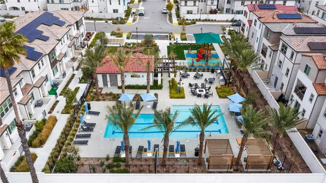 a view of houses with an outdoor space