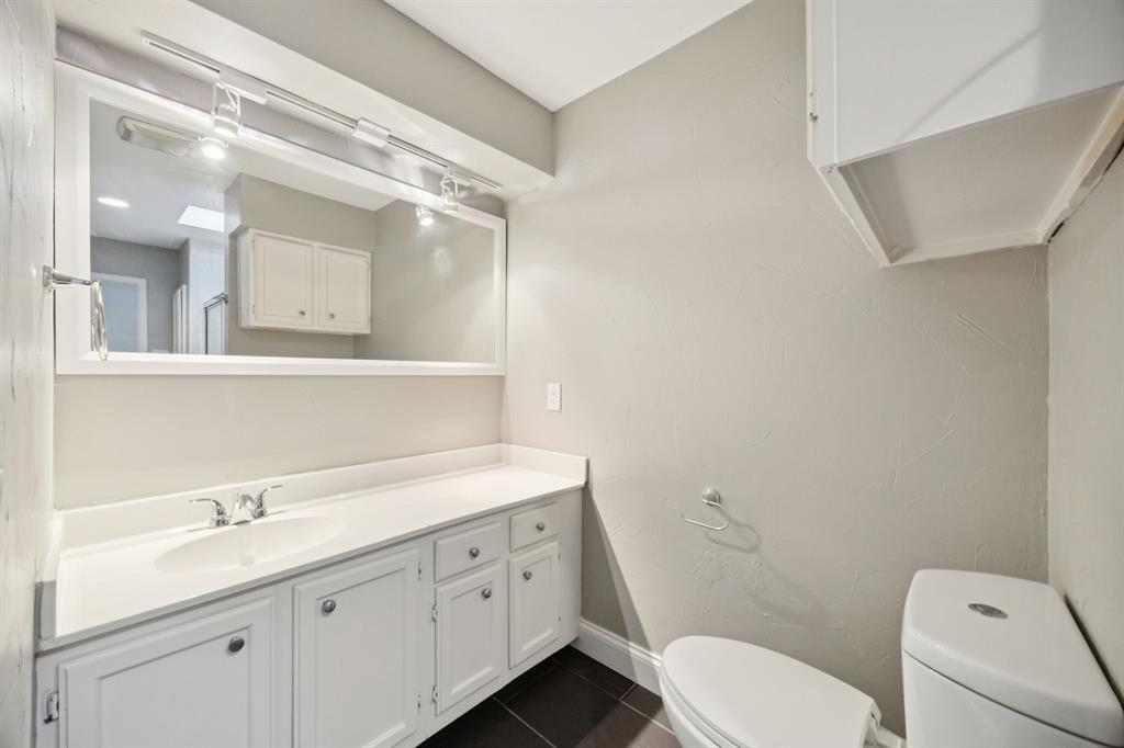 4411 Gilbert Avenue, Unit 12 Dallas, TX 75219 - Photo 26 of 30