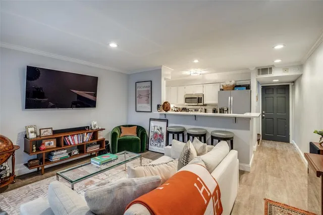 $375,000 | 4411 Gilbert Avenue, Unit 12, Dallas, TX 75219