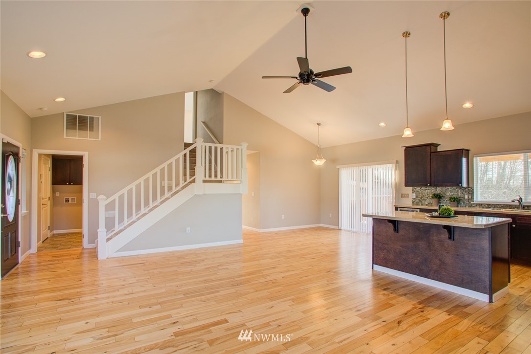 1105 Calhoun Road Aberdeen, WA 98520 - Photo 4 of 25 Gallery Image 4