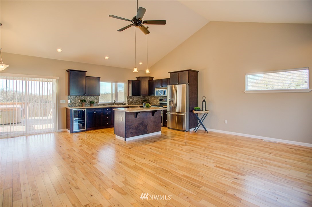 1105 Calhoun Road Aberdeen, WA 98520 - Photo 6 of 25 Gallery Image 6
