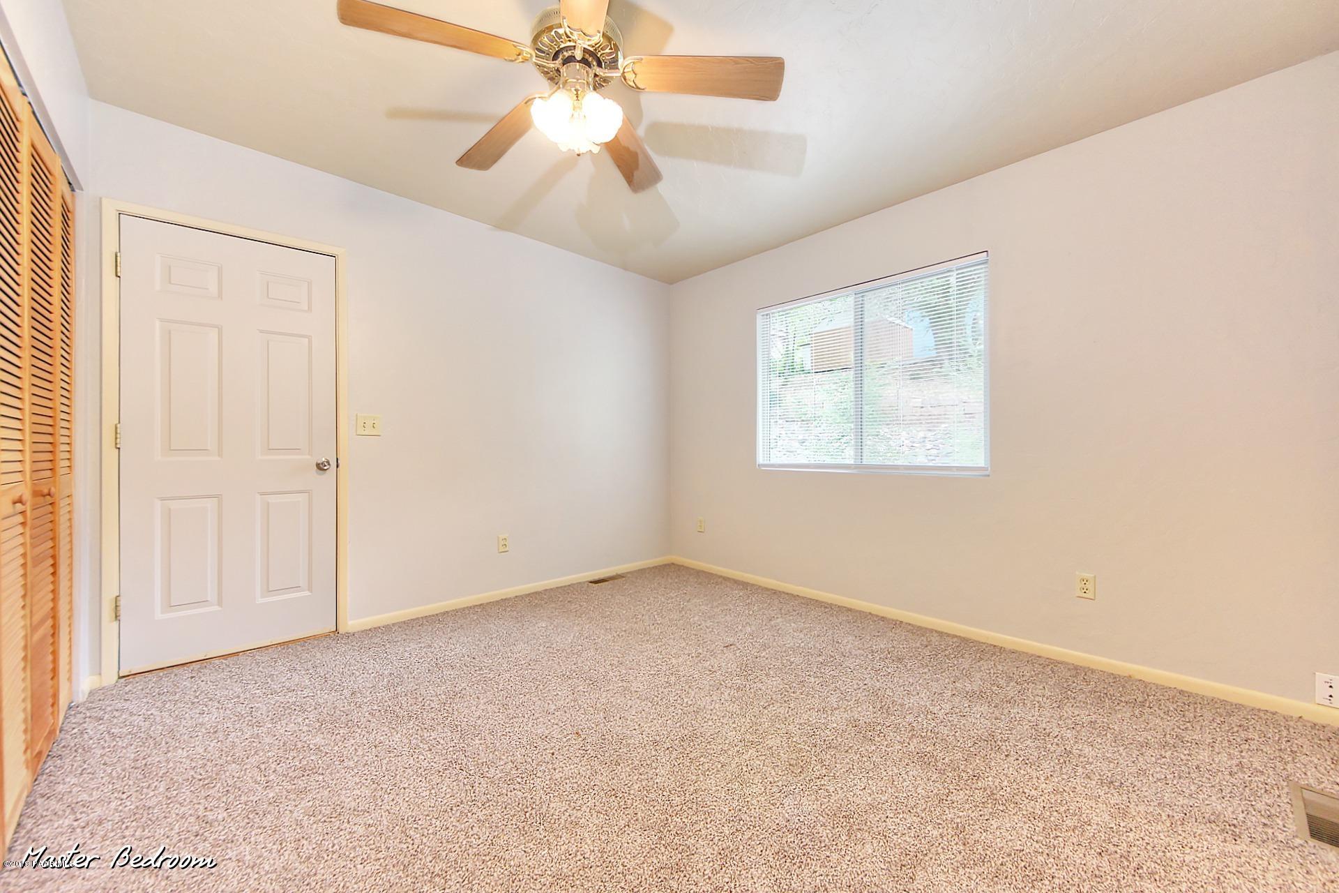 535 South Overland Road Prescott, AZ 86303 - Photo 11 of 28 Master Bedroom Pic 1