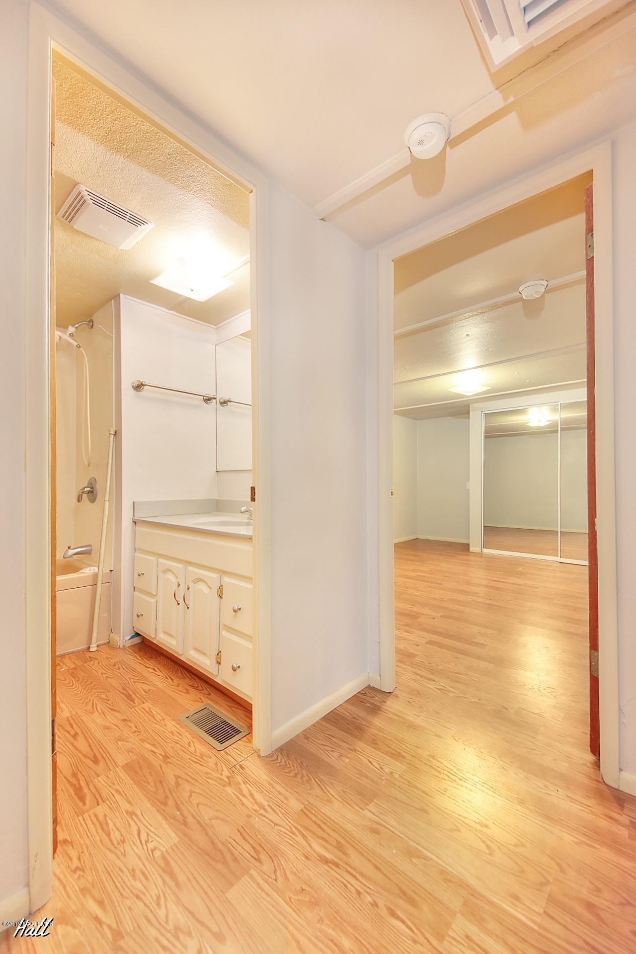 535 South Overland Road Prescott, AZ 86303 - Photo 10 of 28 Hall Pic 1