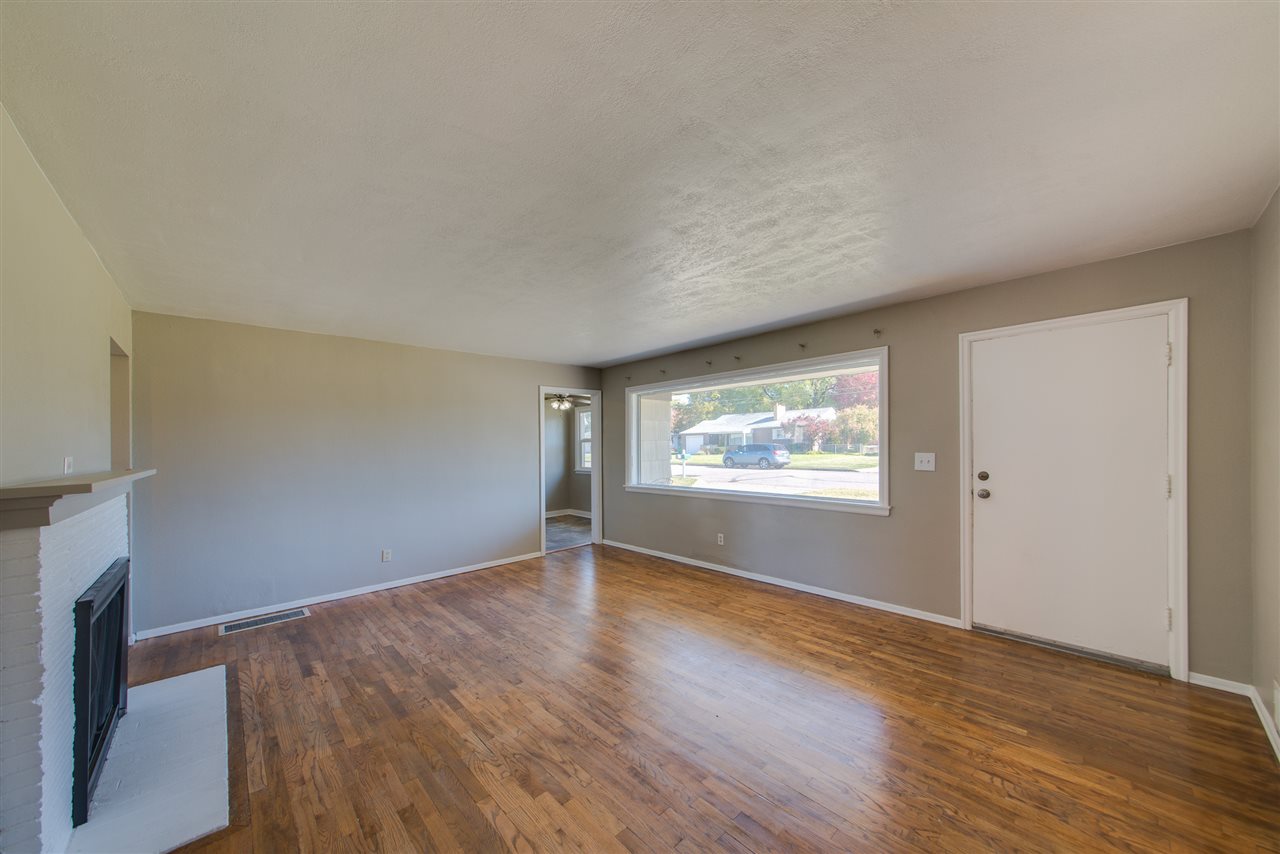 121 North McCabe Road Spokane Valley, WA 99216 - Photo 3 of 18
