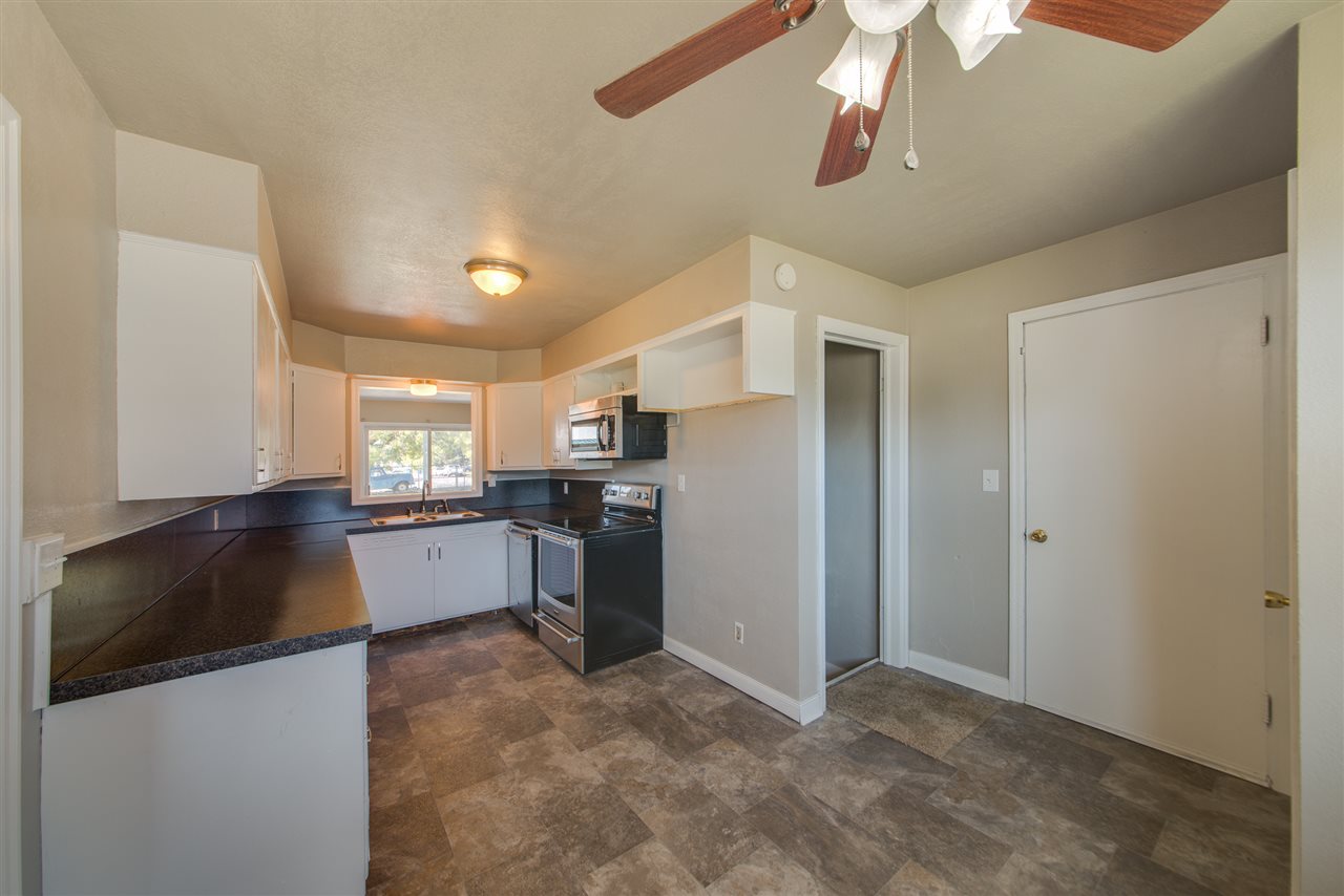 121 North McCabe Road Spokane Valley, WA 99216 - Photo 7 of 18