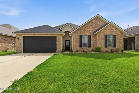 $245,000 | 108 Agrarian Avenue, Rayne, LA 70578