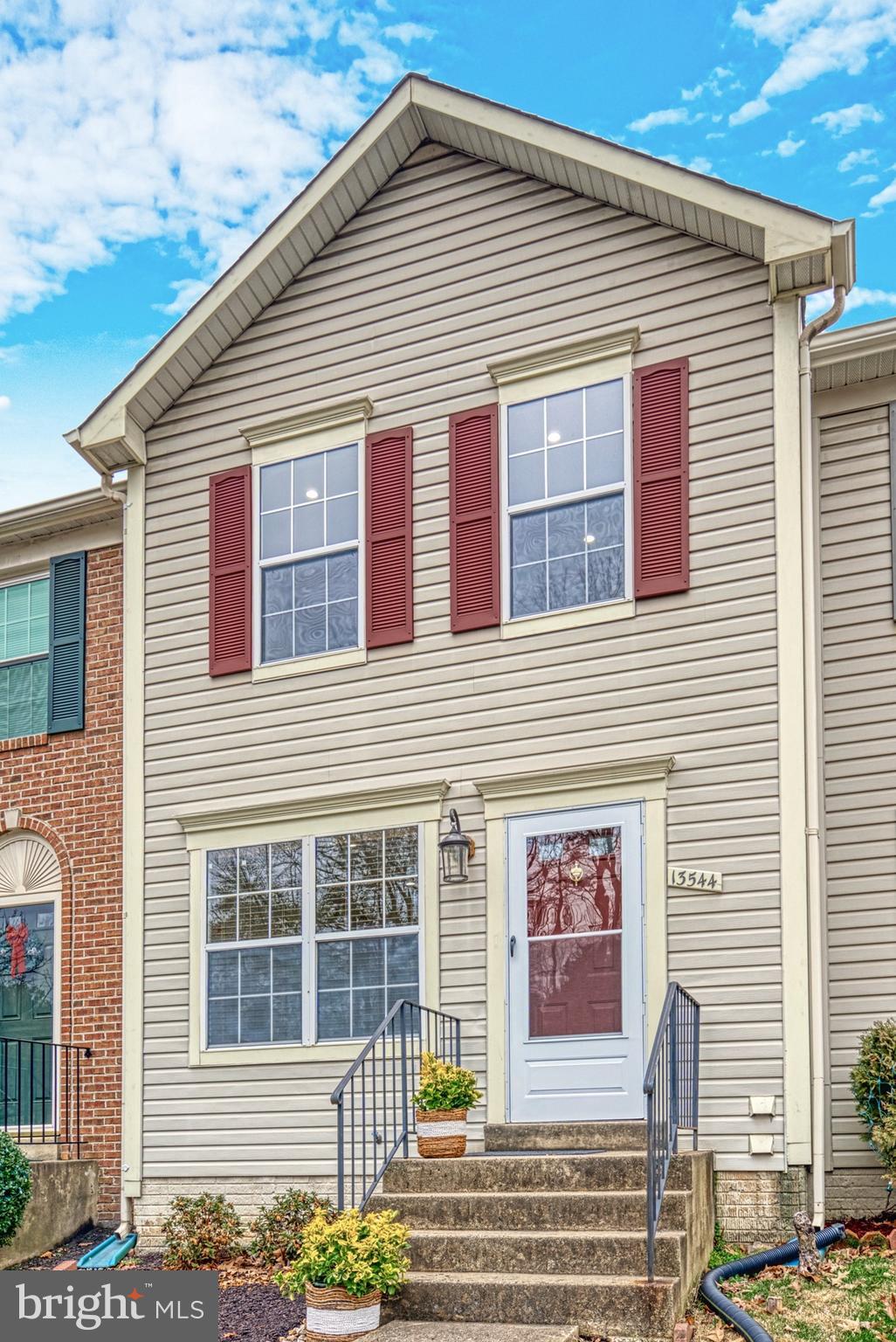 13544 Ruddy Duck Road Clifton, VA 20124 - Photo 3 of 31 Gallery Image 3
