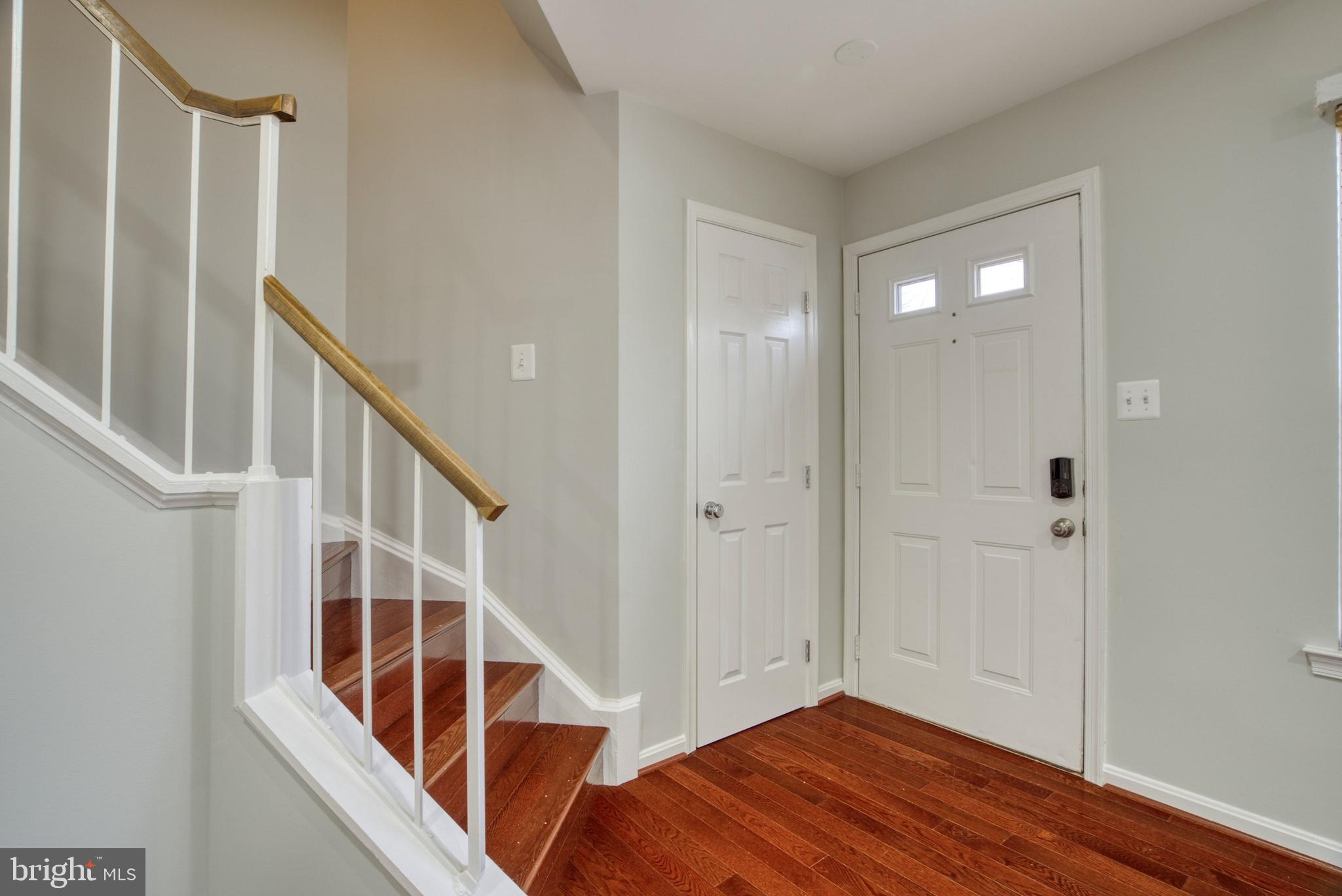13544 Ruddy Duck Road Clifton, VA 20124 - Photo 4 of 31 Gallery Image 4