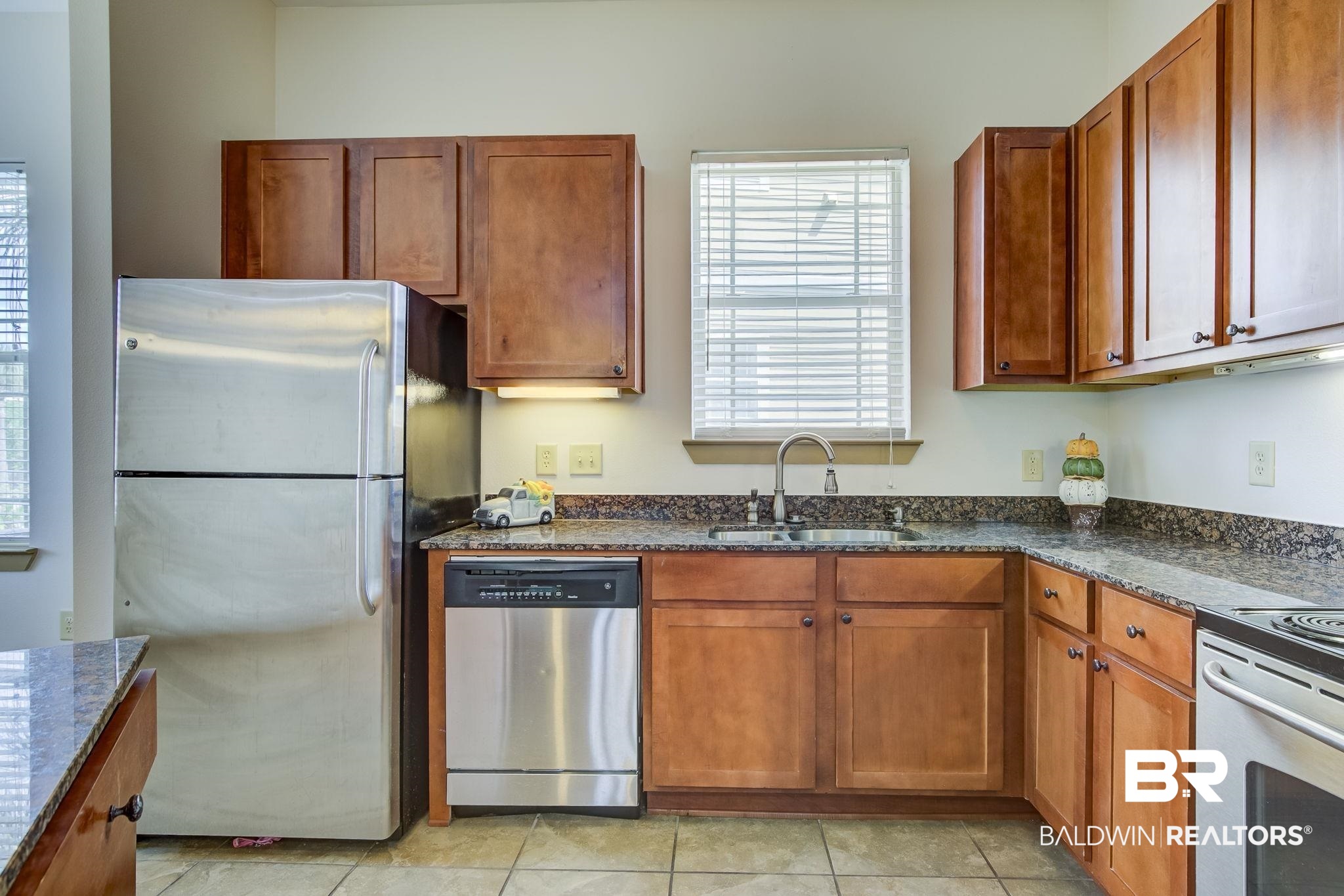 1430 Regency Road, Unit F204 Gulf Shores, AL 36542 - Photo 13 of 47 Gallery Image 13