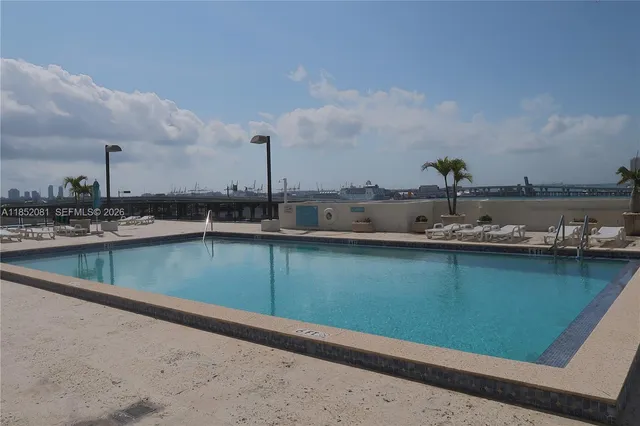$2,600 | 555 Northeast 15th Street, Unit 20K, Miami, FL 33132