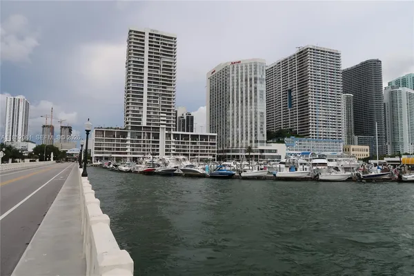 $2,700 | 555 Northeast 15th Street, Unit 20K, Miami, FL 33132