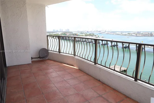 $2,600 | 555 Northeast 15th Street, Unit 20K, Miami, FL 33132