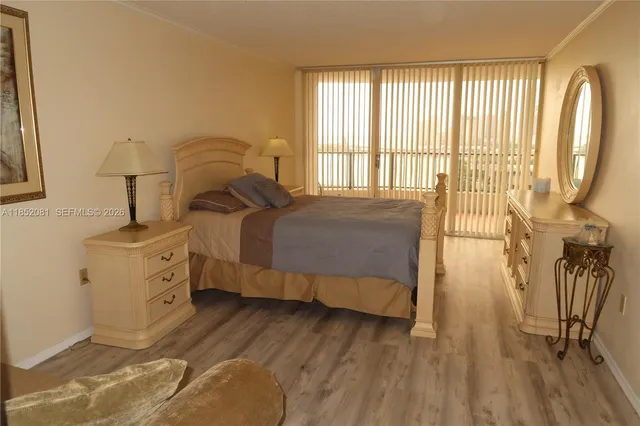 $2,600 | 555 Northeast 15th Street, Unit 20K, Miami, FL 33132