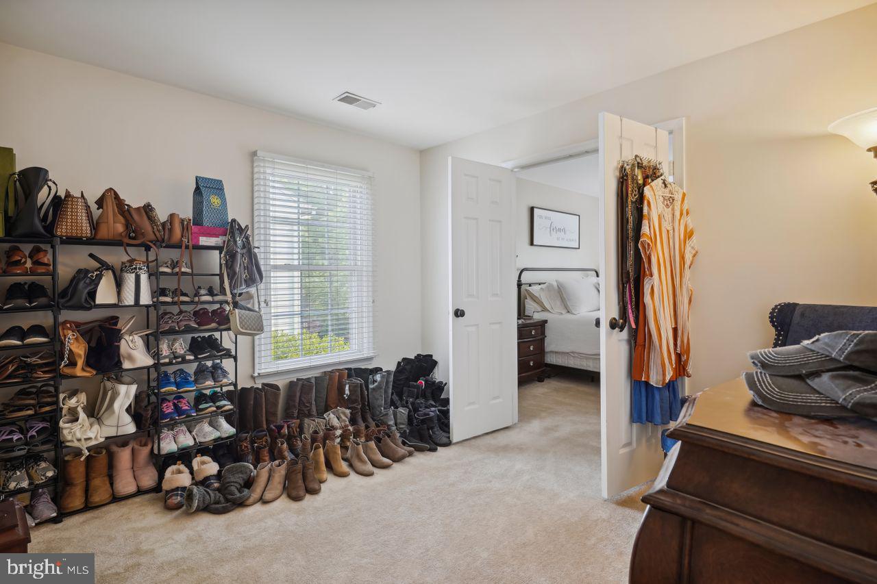 9635 Linden Wood Road Manassas, VA 20111 - Photo 33 of 42 Gallery Image 33