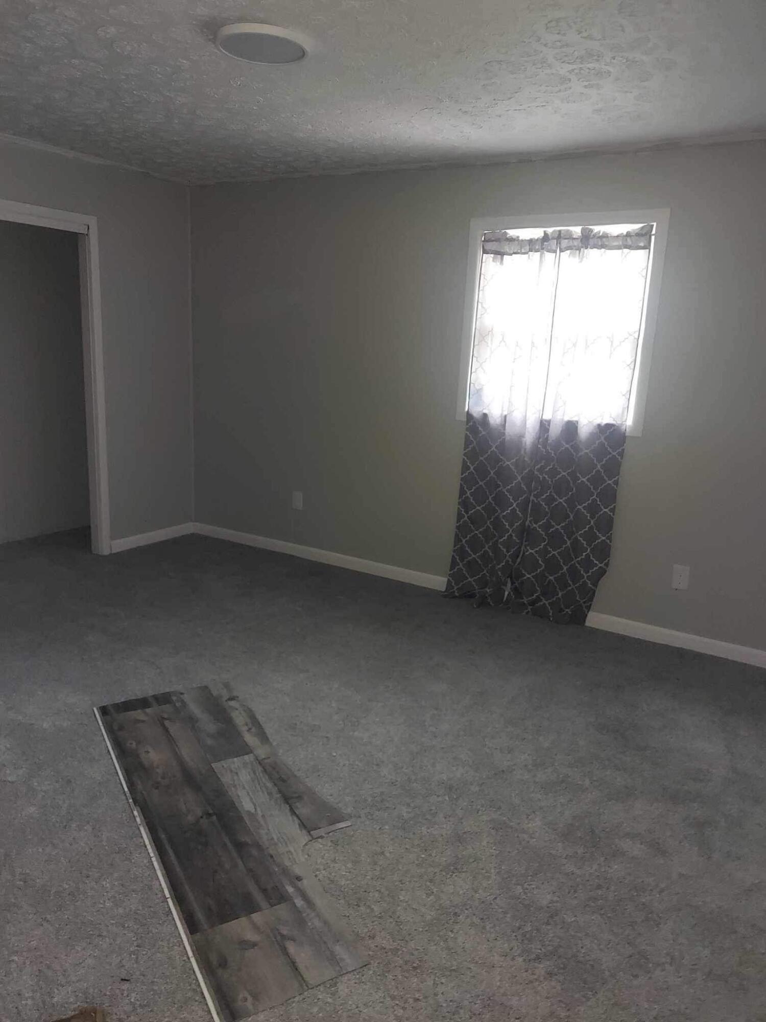 7695 Winchester Road Irvine, KY 40336 - Photo 12 of 14 FFA43948-8C88-4339-BA60-F47FAA97260D