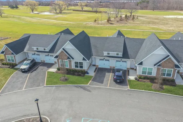 $639,000 | 3104 Fox Hill Drive, Baiting Hollow, NY 11933