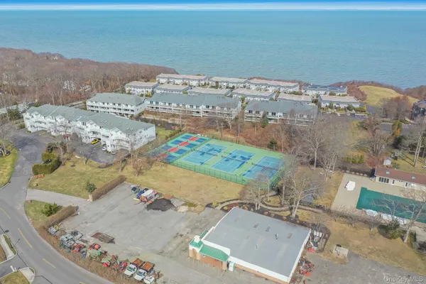 $639,000 | 3104 Fox Hill Drive, Baiting Hollow, NY 11933