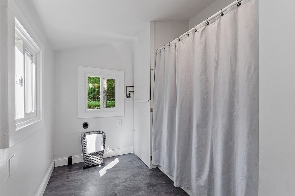 343 Locks Pond Road Shutesbury, MA 01072 - Photo 15 of 42 Gallery Image 15