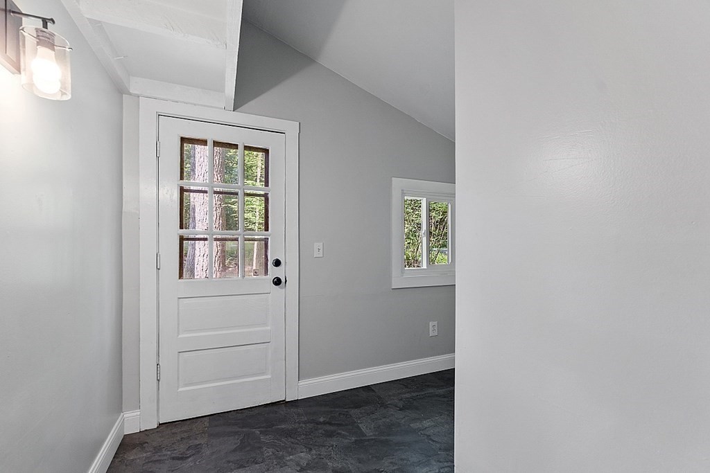 343 Locks Pond Road Shutesbury, MA 01072 - Photo 17 of 42 Gallery Image 17