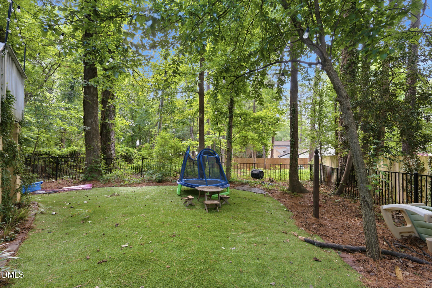 412 Thyme Place Raleigh, NC 27609 - Photo 36 of 40 412 thyme03