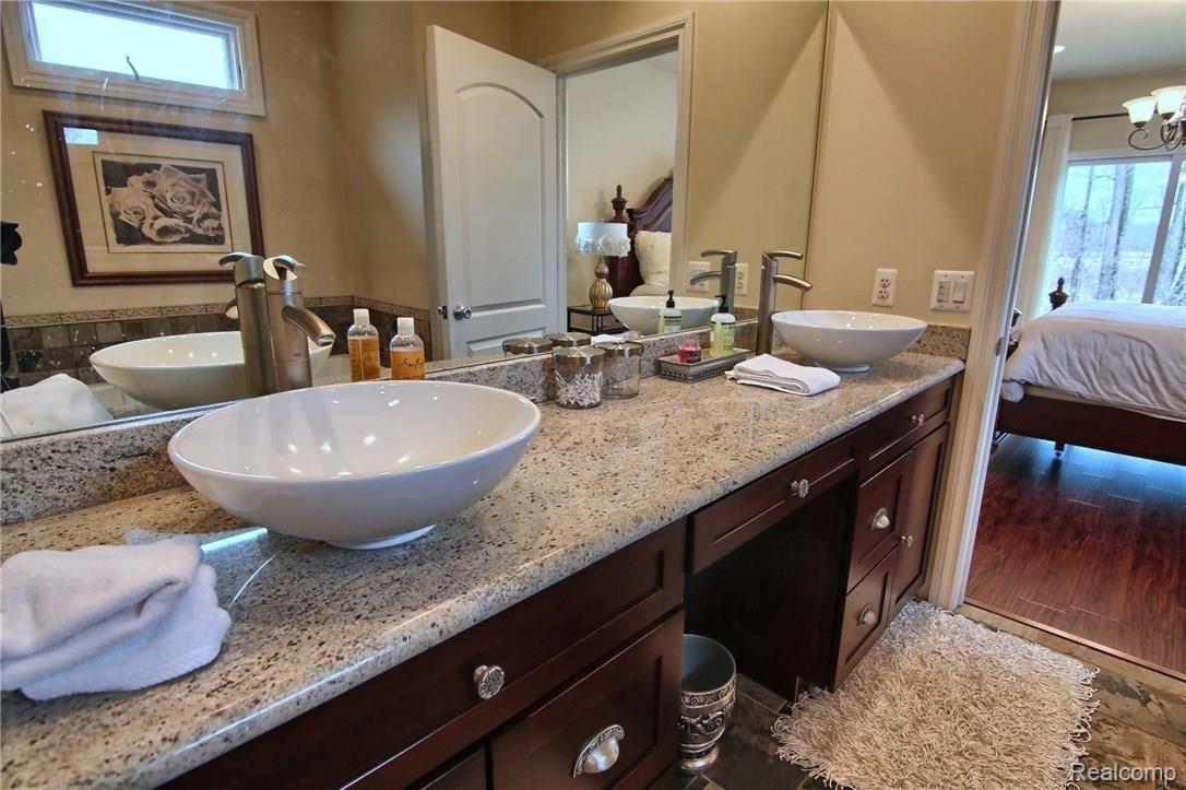 66701 Omo Road New Haven, MI 48050 - Photo 15 of 36 Master Bath