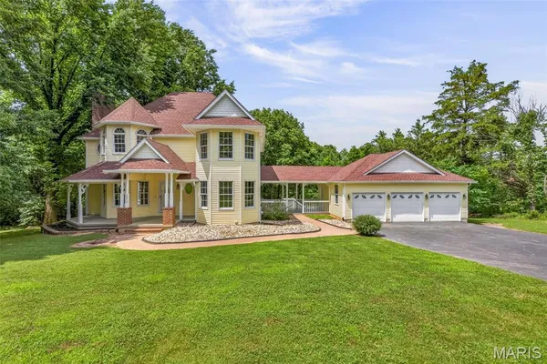 $585,000 | 10219 Huntington Ridge, Festus, MO 63028