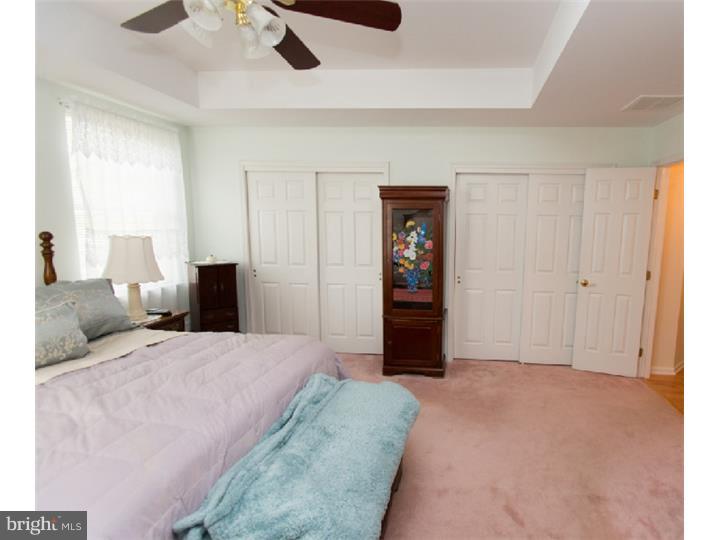 90 Hummingbird Drive Hamilton, NJ 08690 - Photo 13 of 17