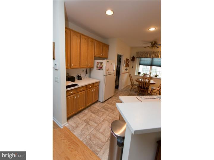 90 Hummingbird Drive Hamilton, NJ 08690 - Photo 5 of 17