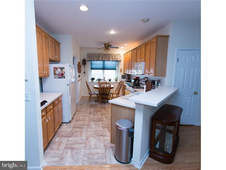 90 Hummingbird Drive Hamilton, NJ 08690 - Photo 6 of 17