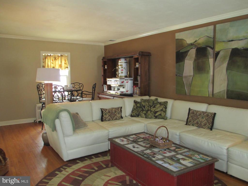 1704 Ridgeview Avenue Lancaster, PA 17603 - Photo 11 of 40 Gallery Image 11