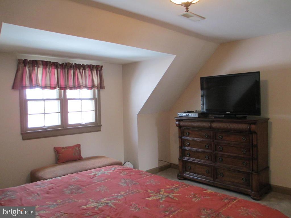 1704 Ridgeview Avenue Lancaster, PA 17603 - Photo 26 of 40 Gallery Image 26