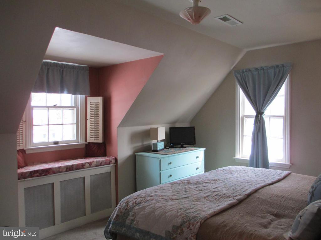 1704 Ridgeview Avenue Lancaster, PA 17603 - Photo 32 of 40 Gallery Image 32