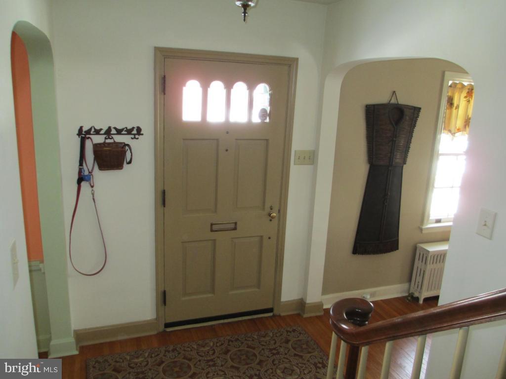 1704 Ridgeview Avenue Lancaster, PA 17603 - Photo 7 of 40 Gallery Image 7