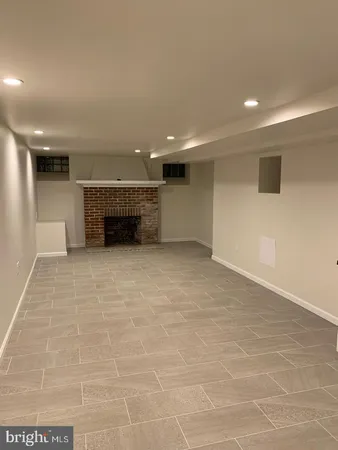 $900 | 4960 Chestnut Street, Unit B, Philadelphia, PA 19139