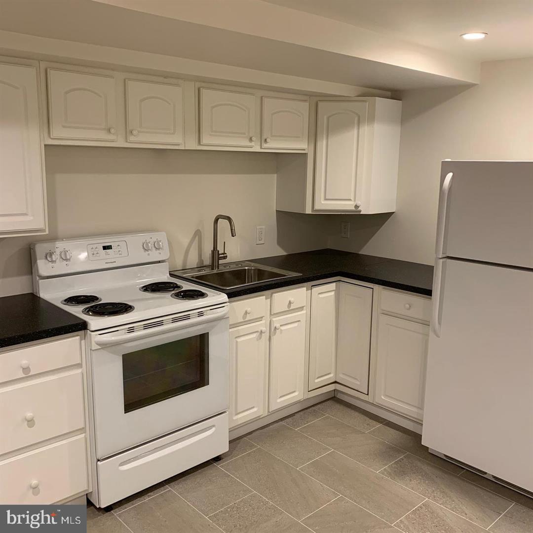 4960 Chestnut Street, Unit B Philadelphia, PA 19139 - Photo 3 of 9