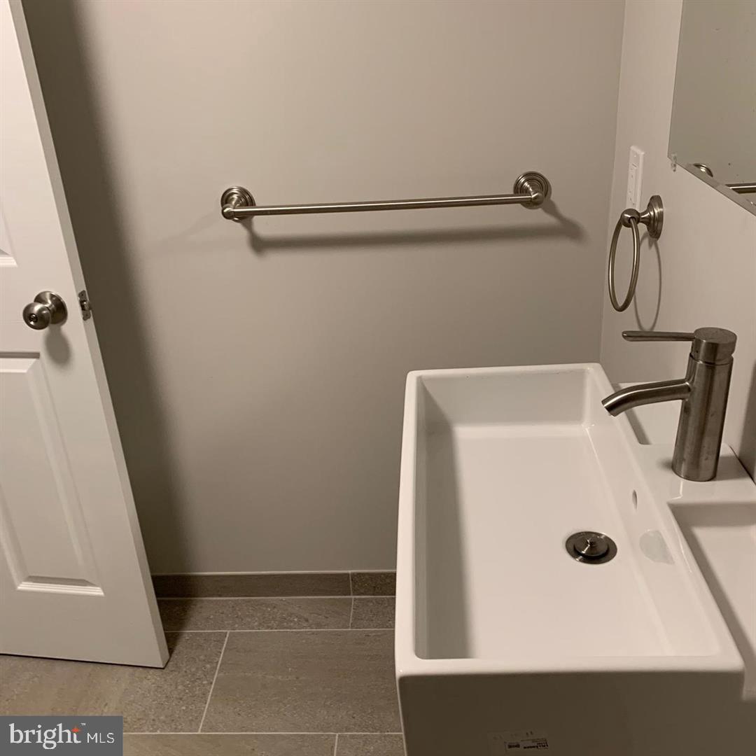 4960 Chestnut Street, Unit B Philadelphia, PA 19139 - Photo 7 of 9