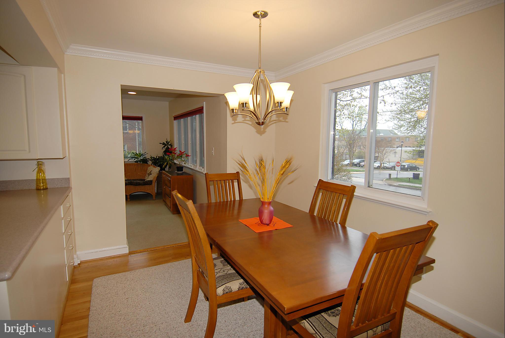 6548 Little Falls Road Arlington, VA 22213 - Photo 11 of 27 Dining Room