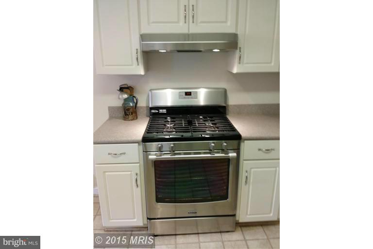 6548 Little Falls Road Arlington, VA 22213 - Photo 16 of 27 Kitchen