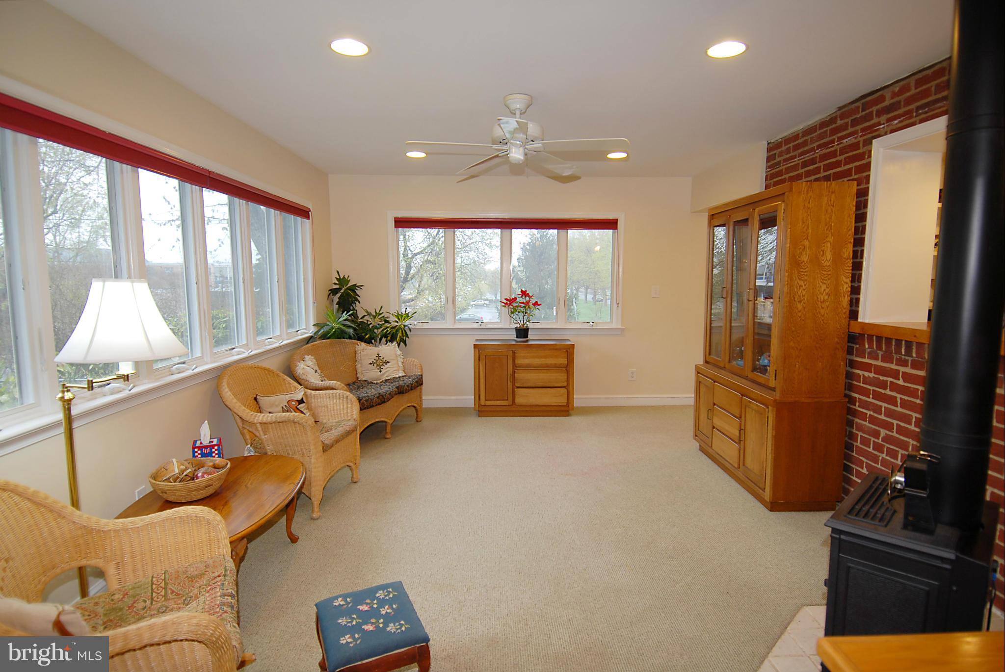 6548 Little Falls Road Arlington, VA 22213 - Photo 17 of 27 Sunroom