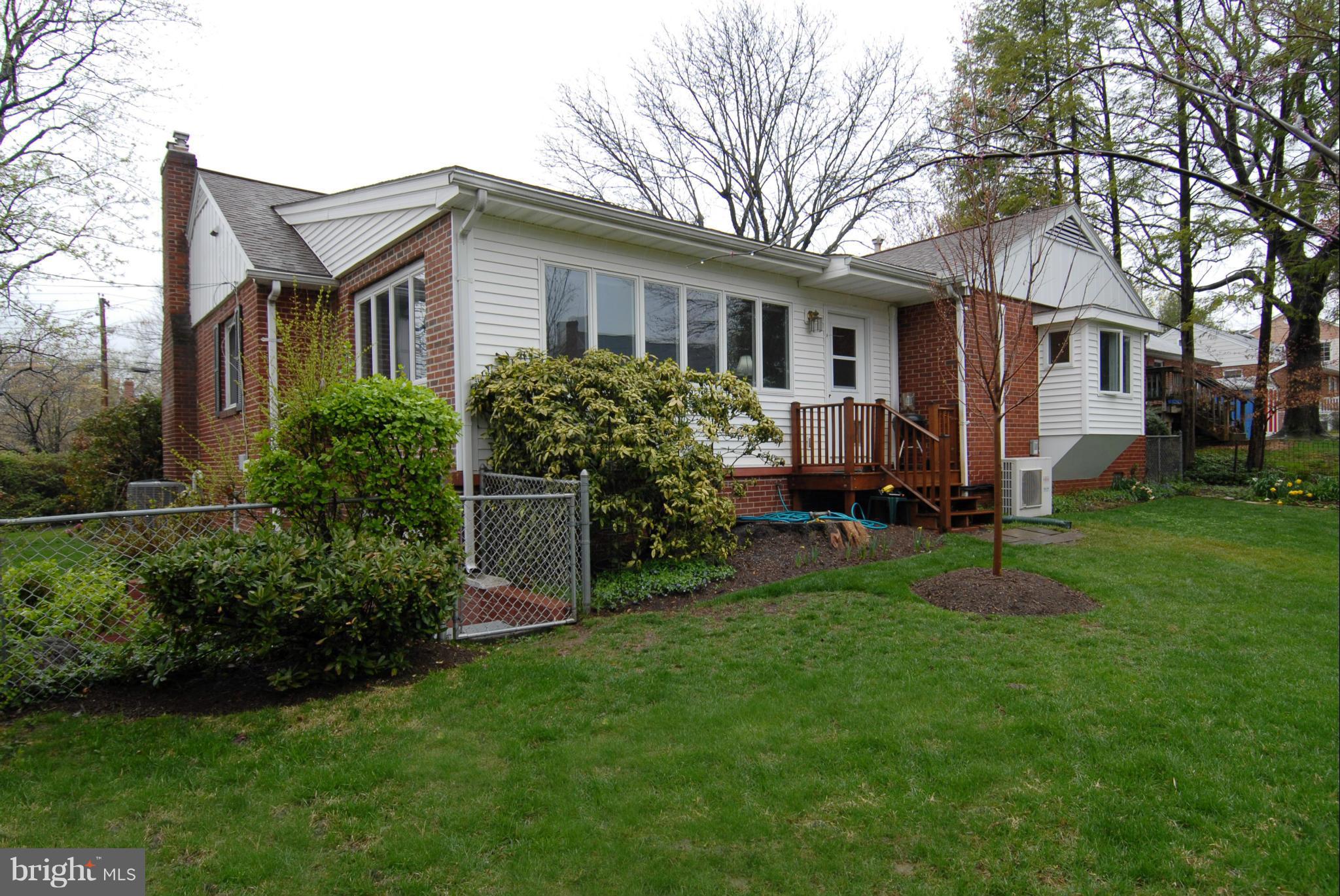 6548 Little Falls Road Arlington, VA 22213 - Photo 4 of 27 Exterior (Front)