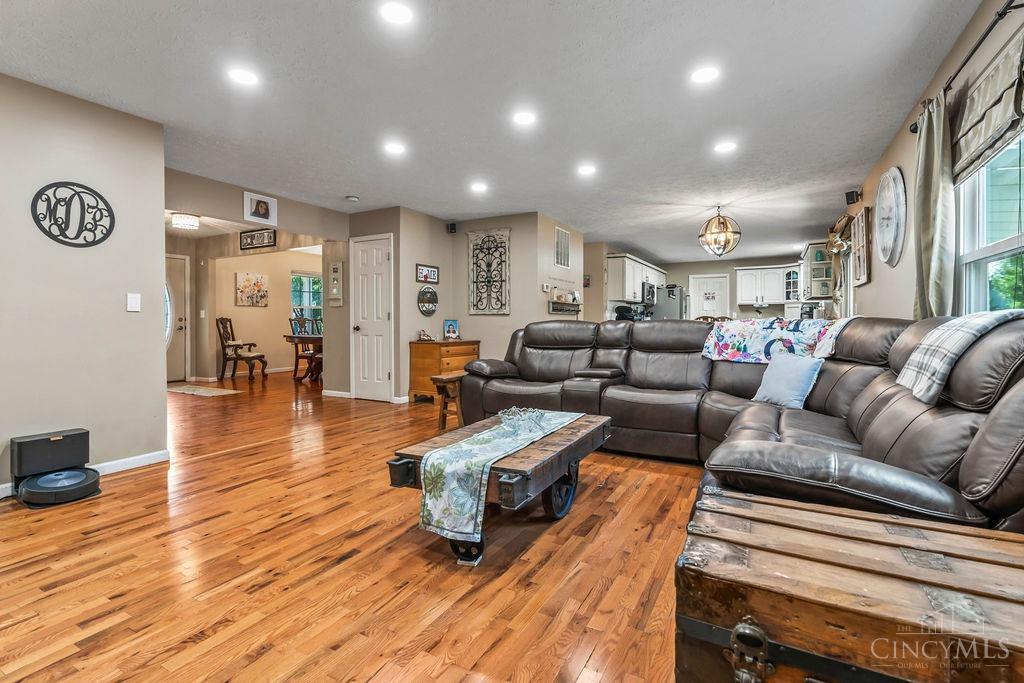 4 Ridgeview Court Milford, OH 45150 - Photo 10 of 46 Gallery Image 10